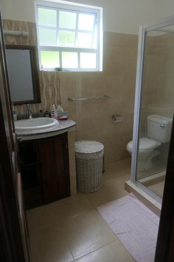 Tropical Garden Self Catering Villa Victoria Kültér fotó