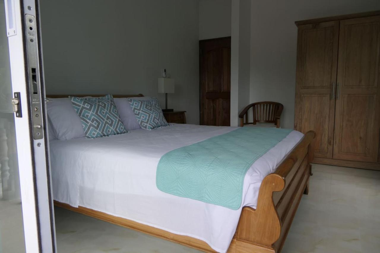 Tropical Garden Self Catering Villa Victoria Kültér fotó
